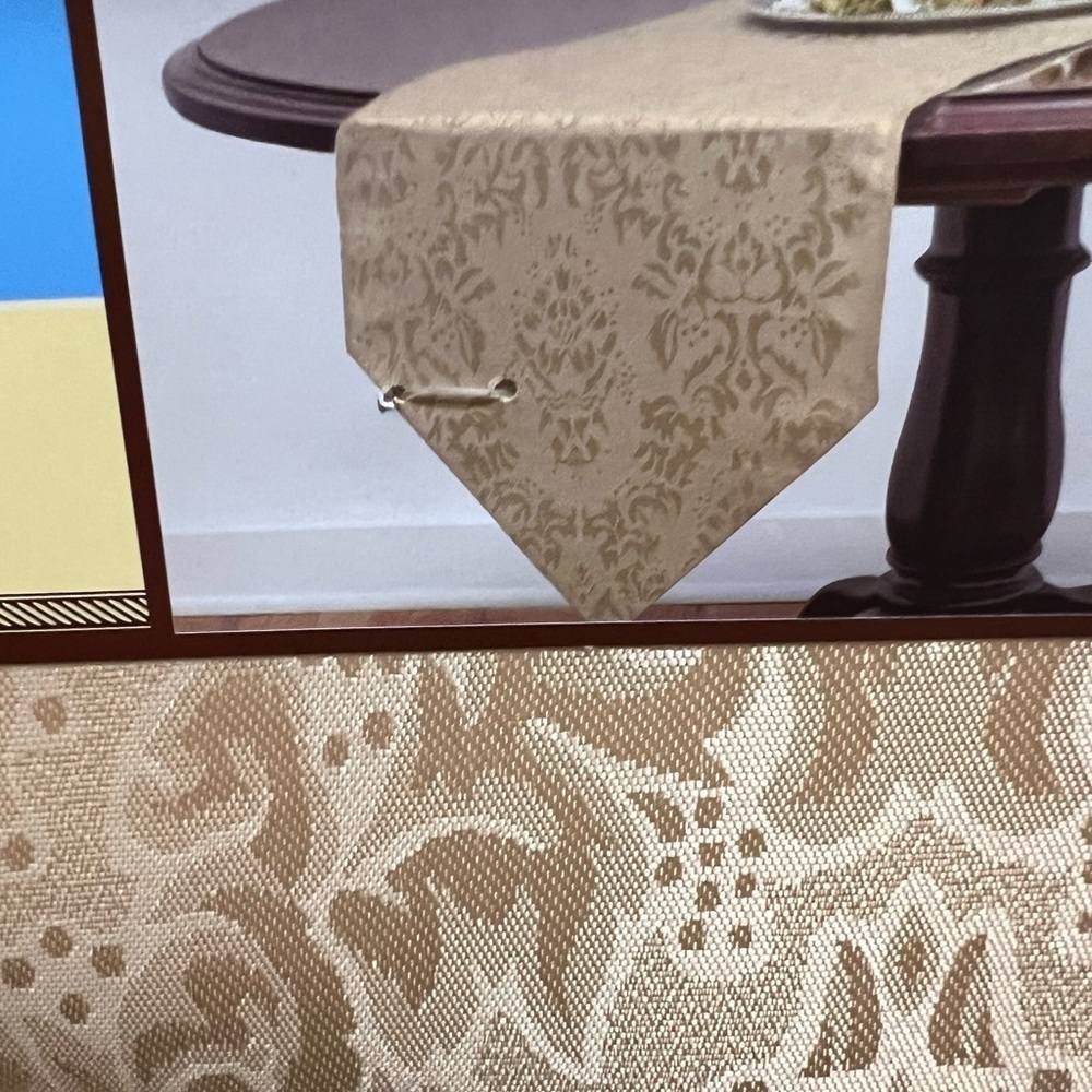 Table Runner classy golden brown yellow